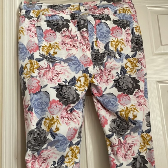 NWT torrid flower jean jeggings 14Short - Picture 8 of 10